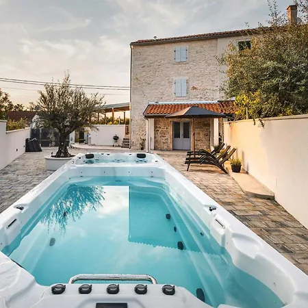 Βίλα By Awaytocroatia Bonaci