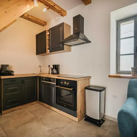 别墅 By Awaytocroatia Bonaci