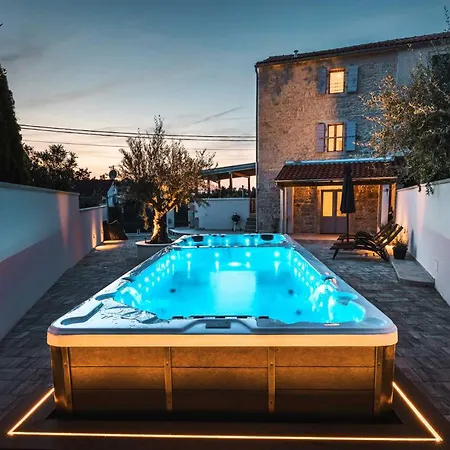 别墅 By Awaytocroatia